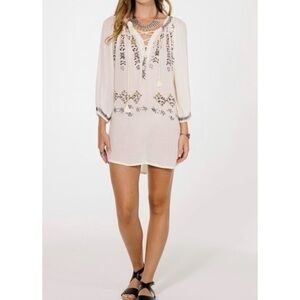 Raga Antalya blouse in sugar cookie, 100% rayon, NWT, size S
